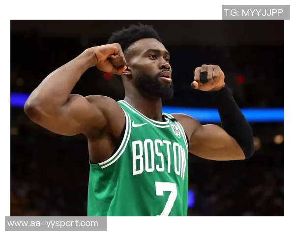 杰伦布朗盛赞小卡巅峰时期为历史上最杰出的攻防一体球员之一